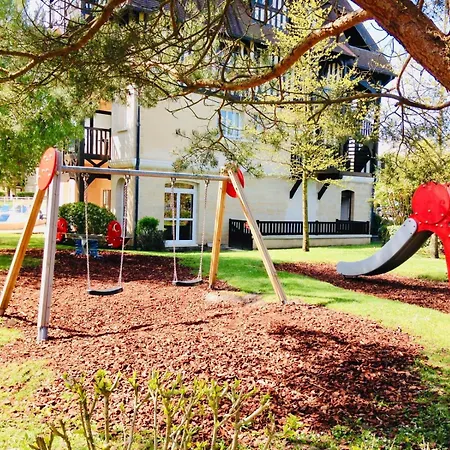 1 4 Pers - Piscine Chauffe - Parking Gratuit - Vue Golf - La Deauvillaise Du Golf Appartement *