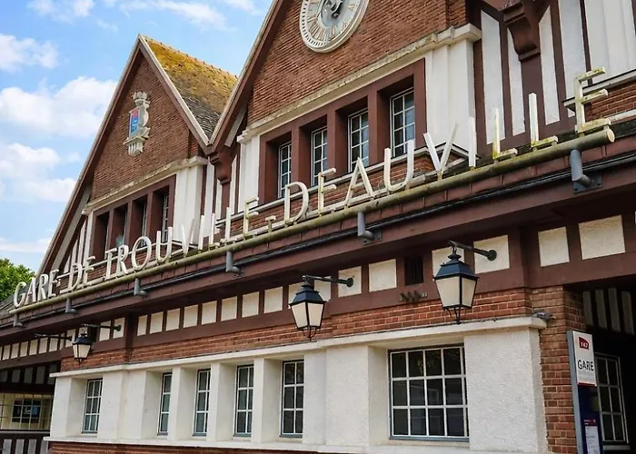 Apartment 1 4 Pers - Piscine Chauffe - Parking Gratuit - Vue Golf - La Deauvillaise Du Golf *