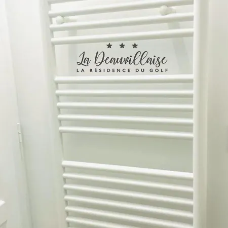 Апартаменты 1 4 Pers - Piscine Chauffe - Parking Gratuit - Vue Golf - La Deauvillaise Du Golf Довиль