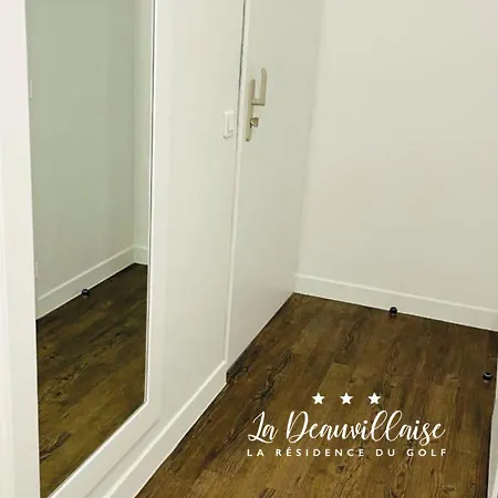 La Deauvillaise - Du Golf * Deauville