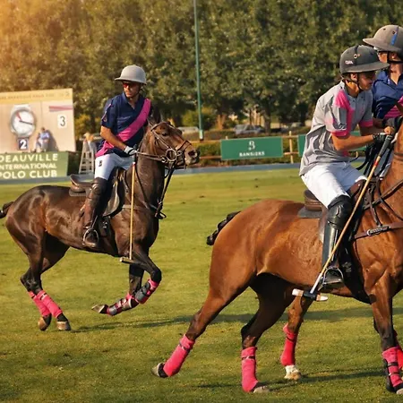 1 4 Pers - Piscine Chauffe - Parking Gratuit - Vue Golf - La Deauvillaise Du Golf Apartment Deauville